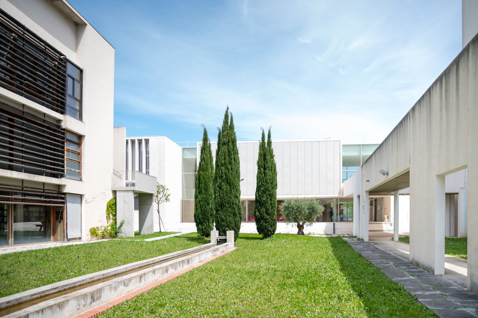 The Maison méditerranéenne des sciences de l'homme (Aix-en-Provence), headquarters of the Institut d'archéologie méditerranéenne / Photo: Elea Ropiot (Aix-Marseille Université).