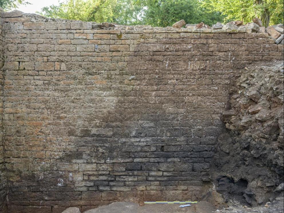 Mission ISTRIE (Poreč, Croatie) - Archéologie du bâti et réoccupation de l'Antiquité tardive au sein de la villa / Cliché : Philippe Soubias (CNRS - Centre Camille Jullian).